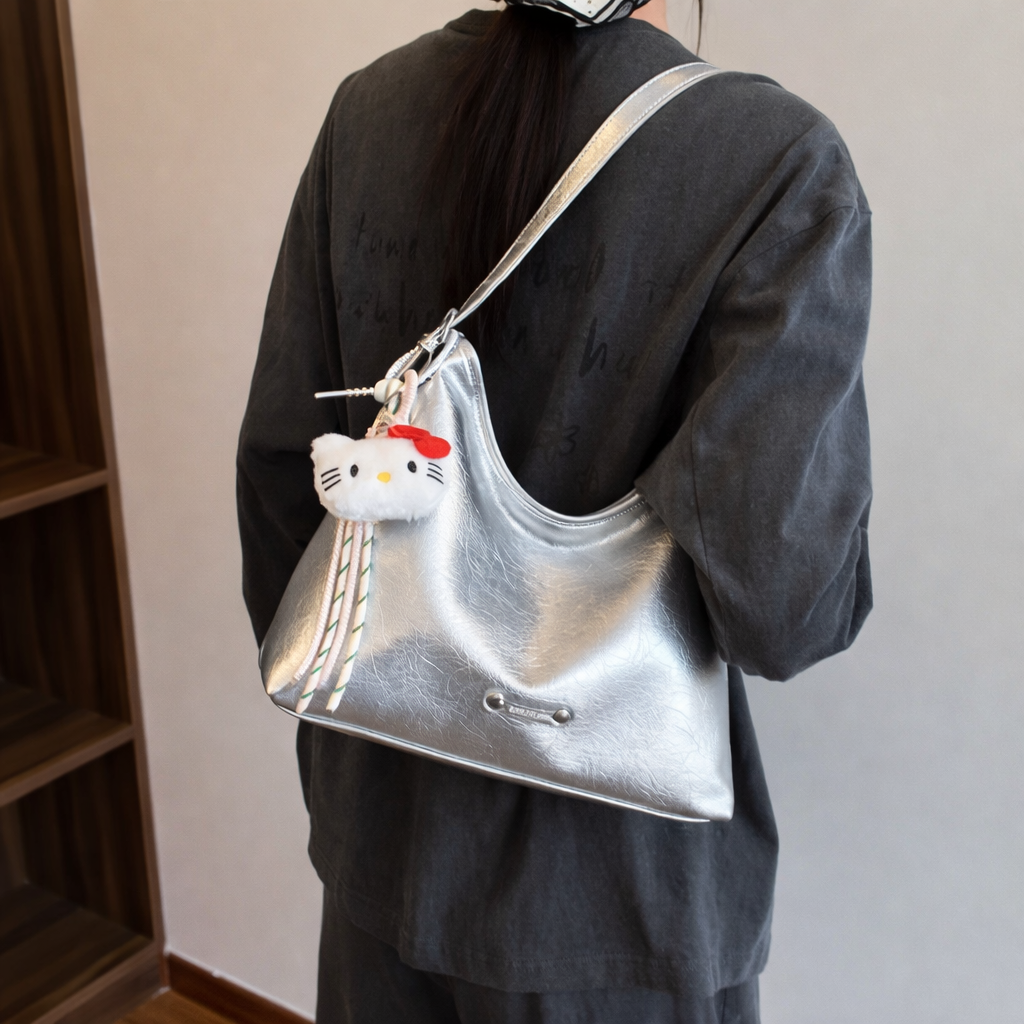 Classic Curve Bag