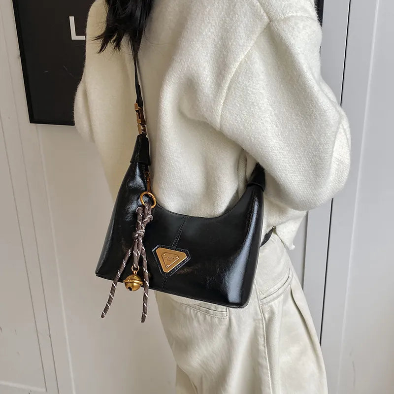 Celebré Hand Bag
