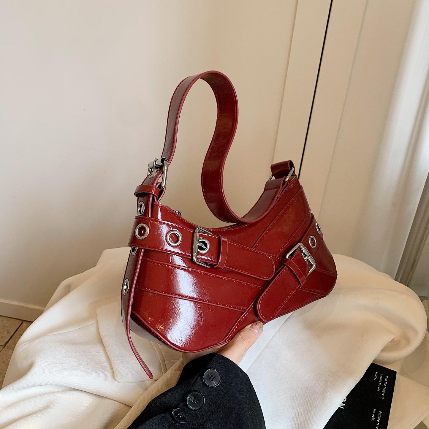 VUEMOD Y2K Rouge Bag