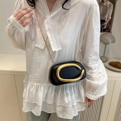 VUEMOD Signature Clutch