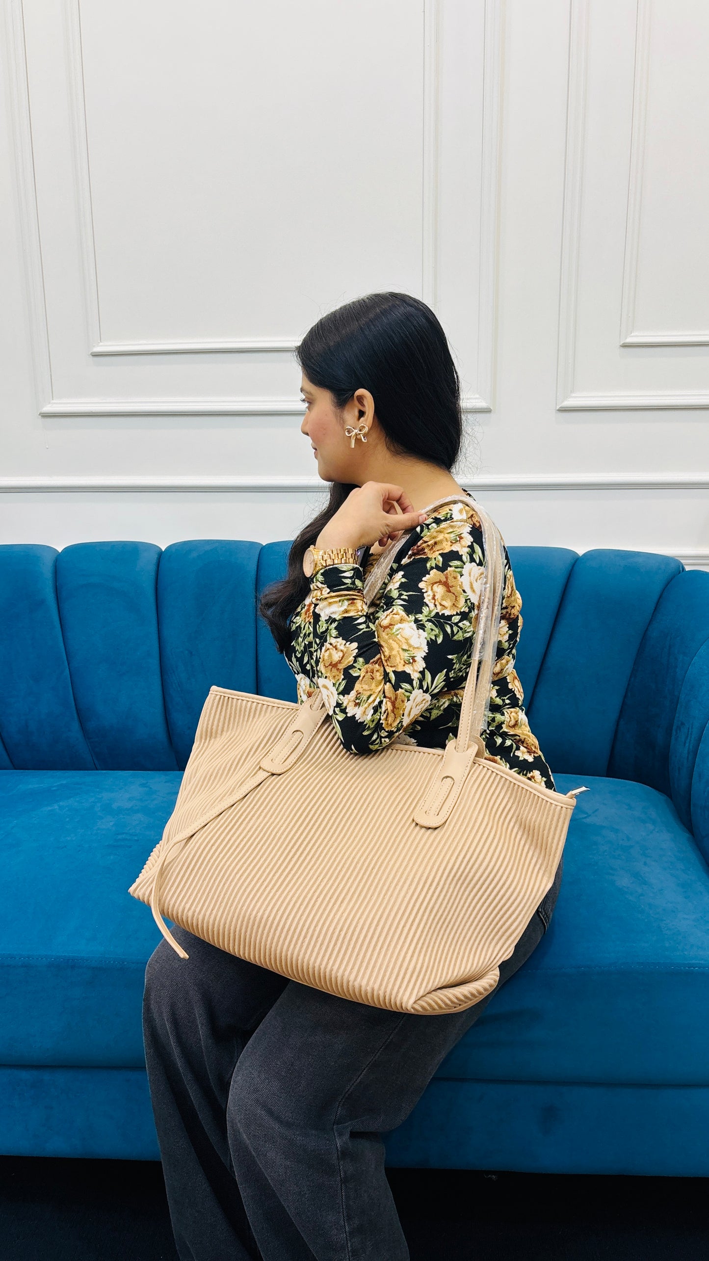 Aura Rib Tote Vuemod