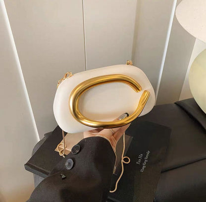 VUEMOD Signature Clutch