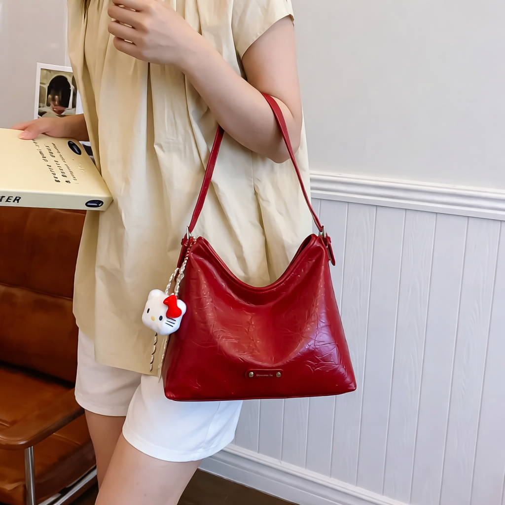 Classic Curve Bag