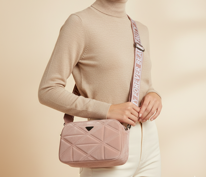 VelviQuilt Broadbelt Bag