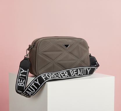 VelviQuilt Broadbelt Bag