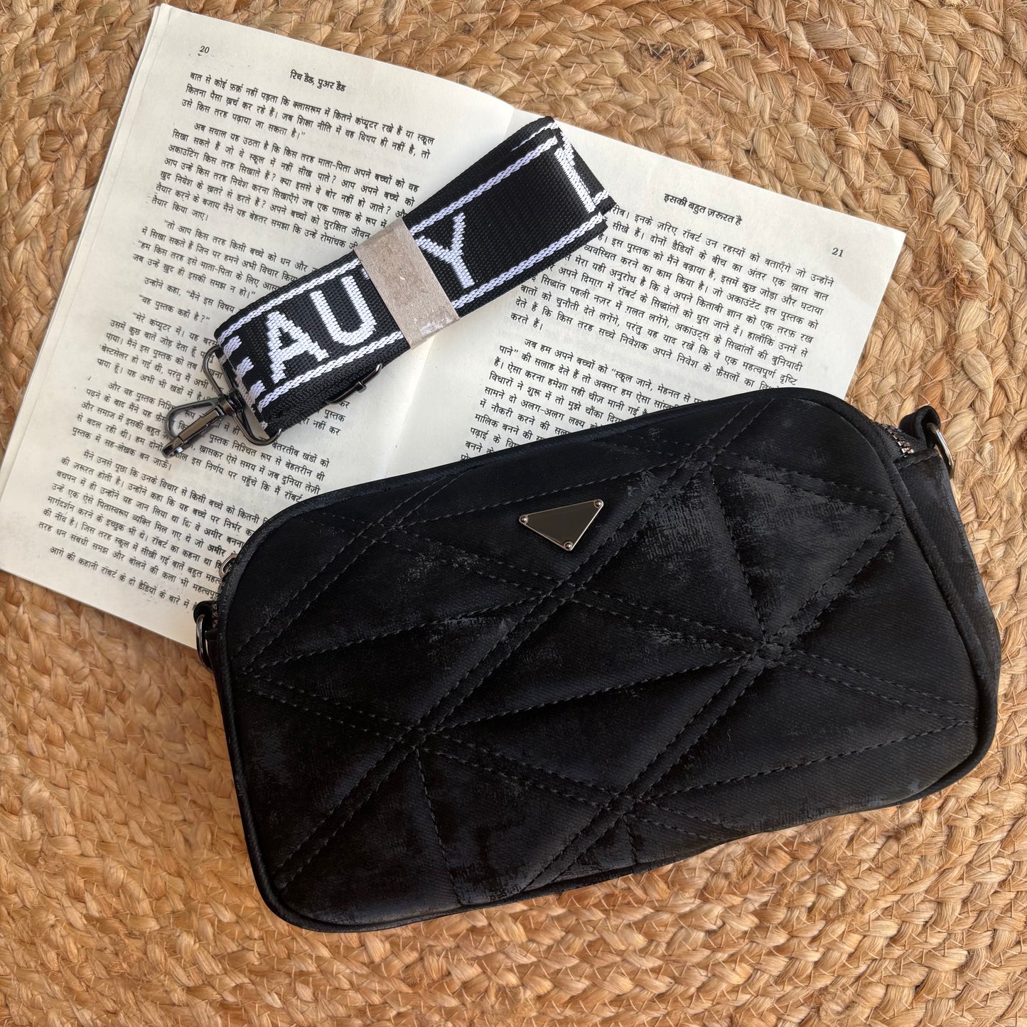 Textura Broadbelt Bag