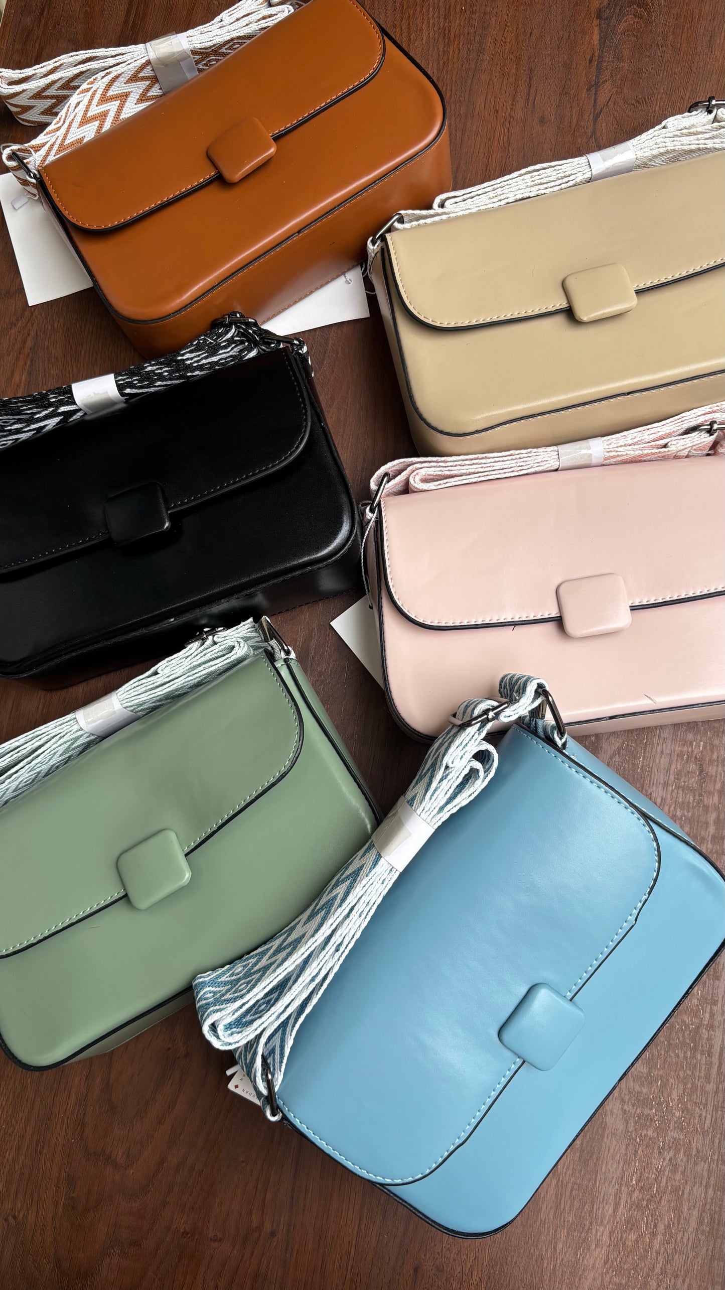 Aura Shoulder Bag