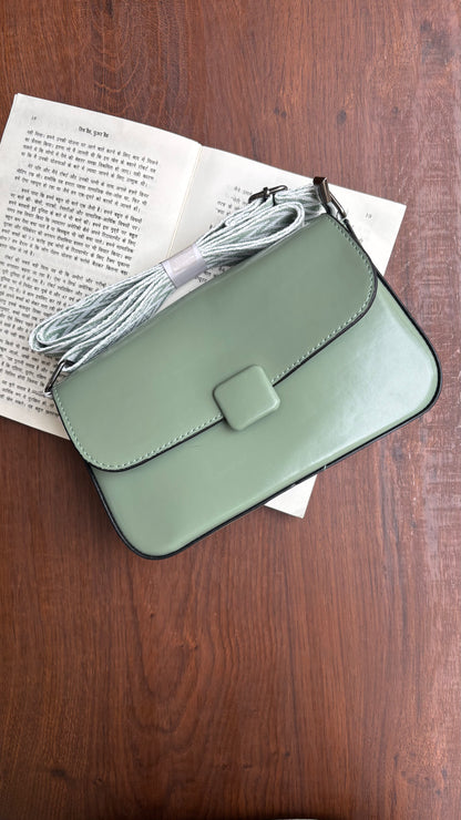 Aura Shoulder Bag