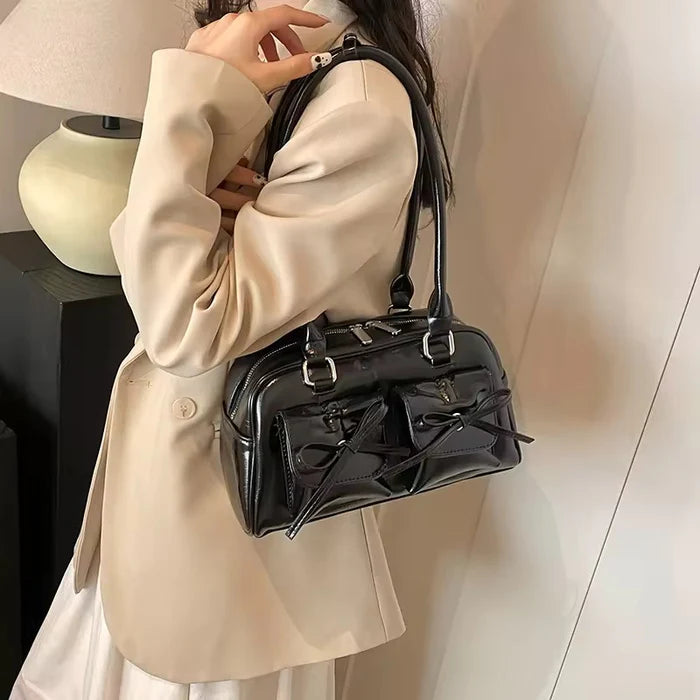 Tieknot Shoulder Bag