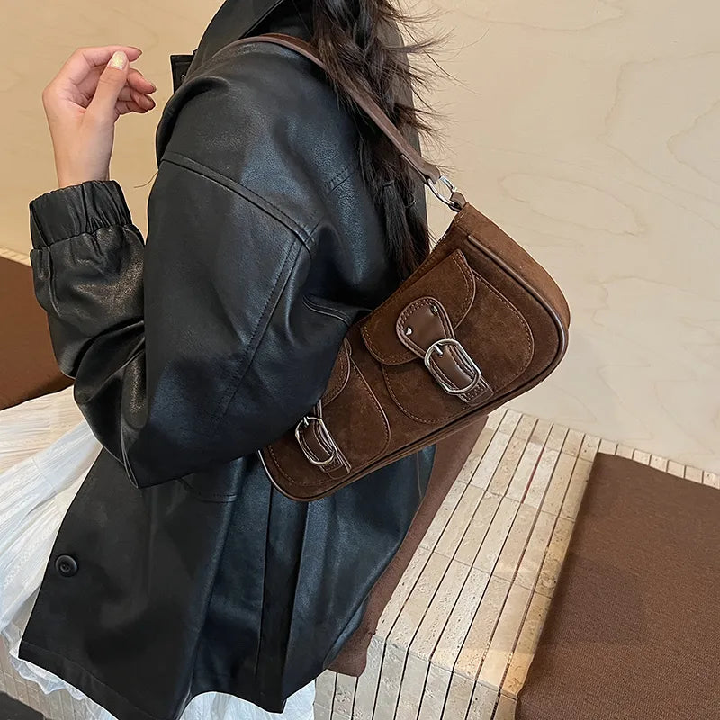 Vintage Suede Buckle Bag 🤎
